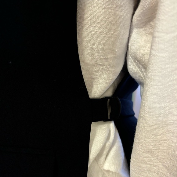 JONES NEW YORK BLACK FIGURE FLATTERING VEST OPEN SIDES IN EXCELLENT CONDITION - Picture 5 of 6